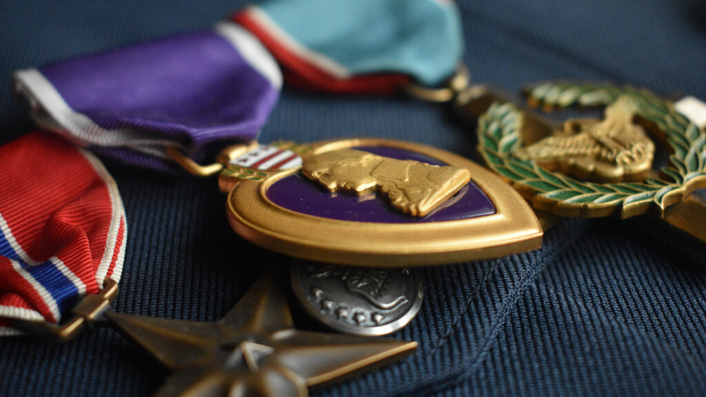 ビジネス系イベント動画制作・ビデオ編集（授賞メダル）